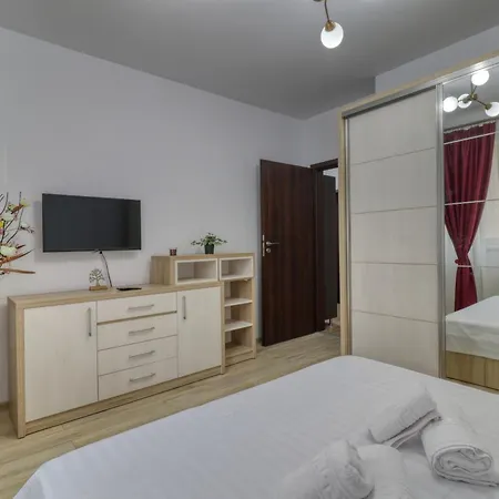 Homie Grand - Private Parking - Self Check-in Apartament *