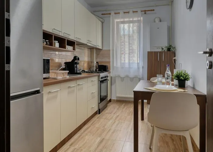 Апартаменти Homie Grand - Private Parking - Self Check-in