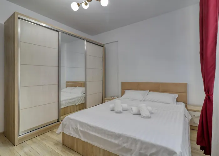 Apartmán Homie Grand - Private Parking - Self Check-in *