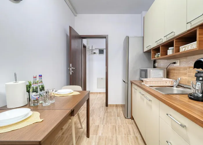 Homie Grand - Private Parking - Self Check-in Apartmán Bukurešť